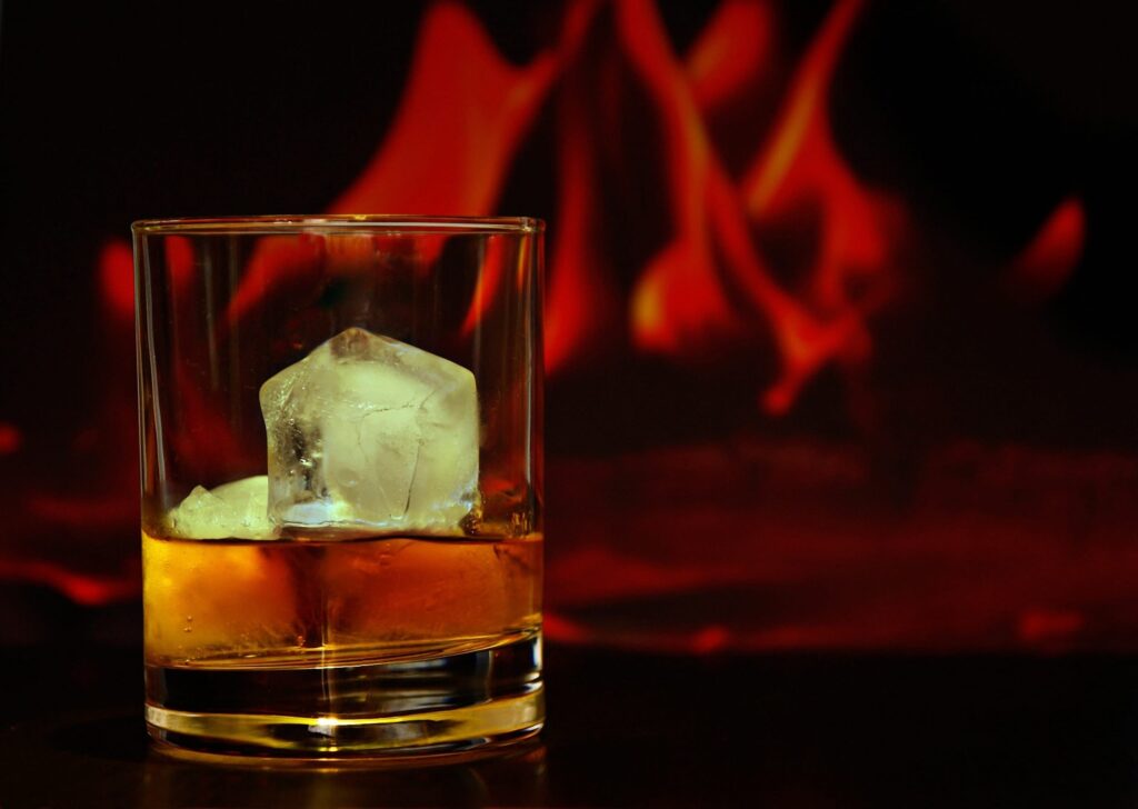 alcohol-alcoholic-beverage-blurry-162571